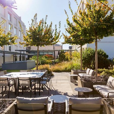 Pullman Basel Europe Hotel Екстериор снимка