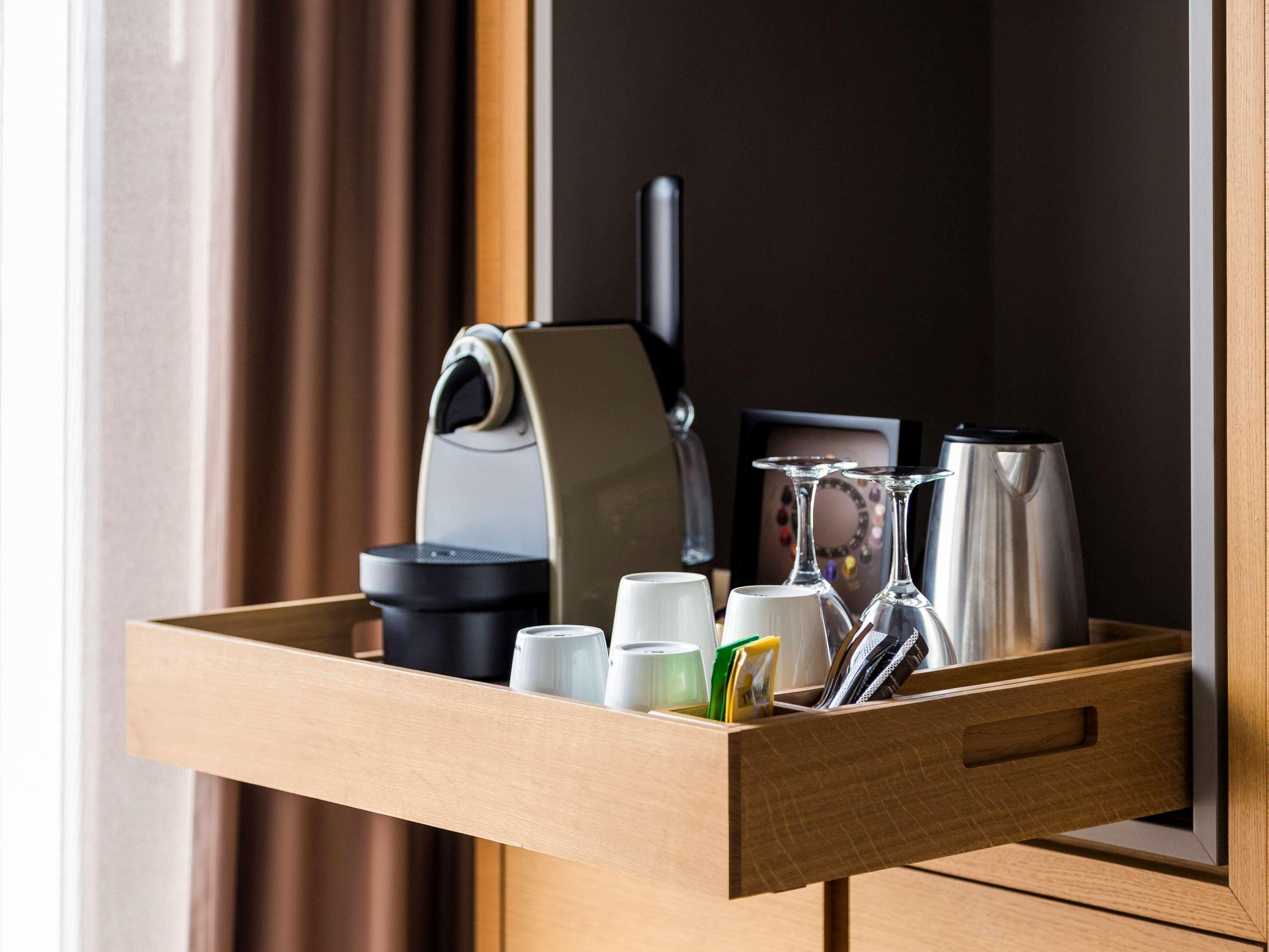 Pullman Basel Europe Hotel Екстериор снимка