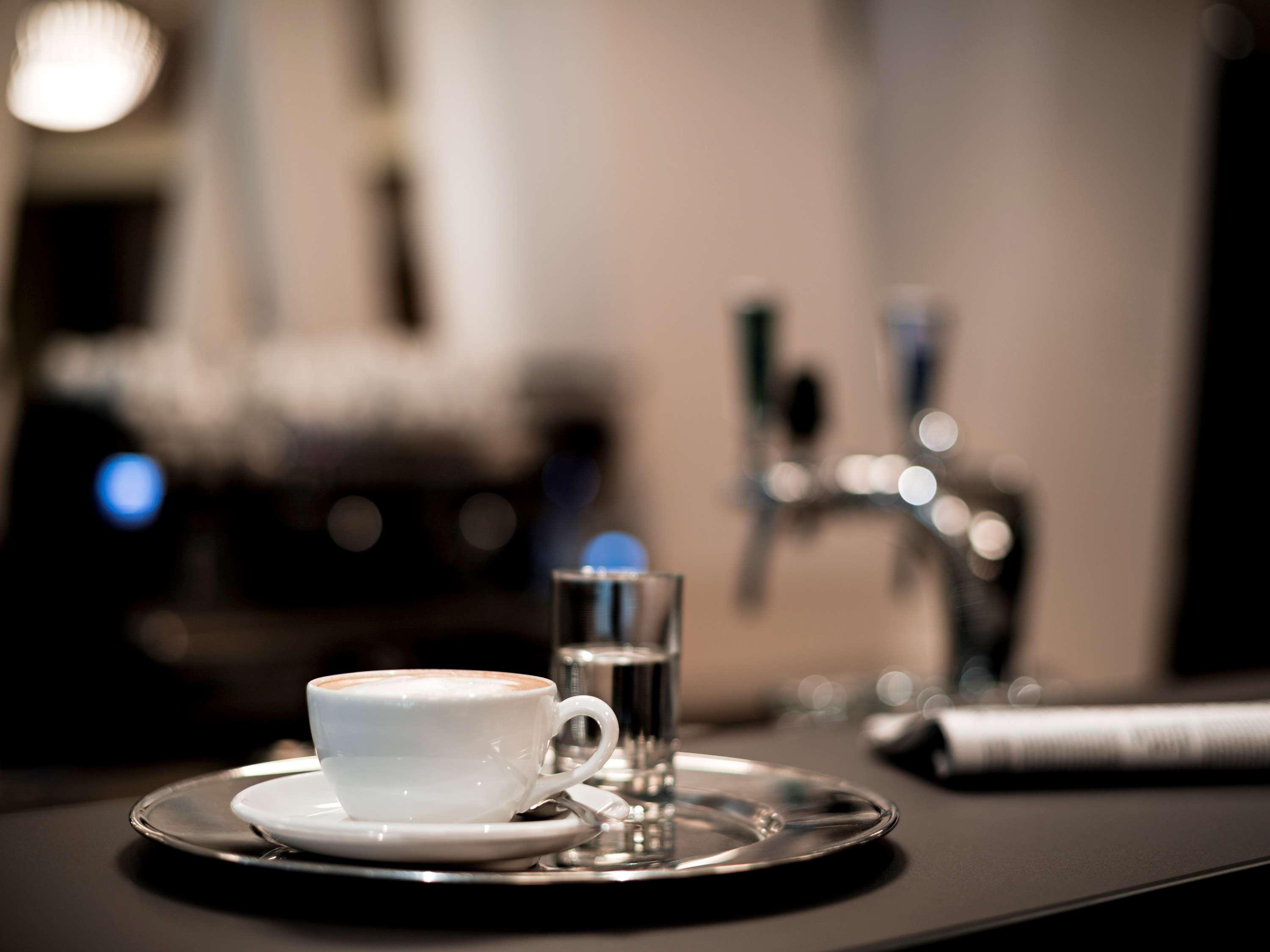 Pullman Basel Europe Hotel Екстериор снимка