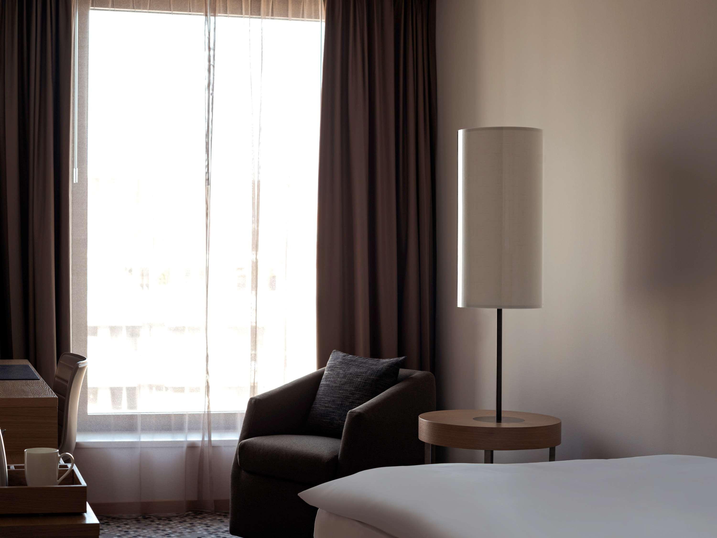 Pullman Basel Europe Hotel Екстериор снимка