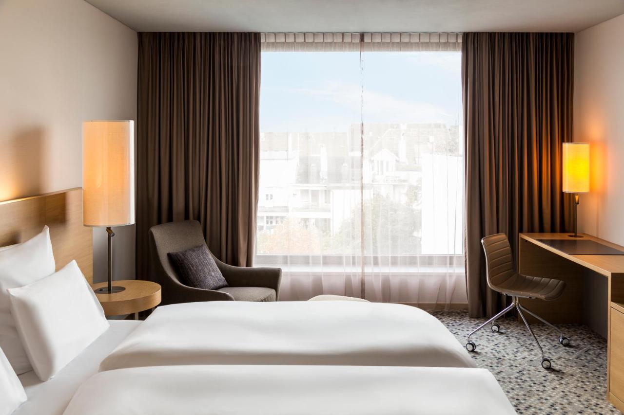 Pullman Basel Europe Hotel Екстериор снимка